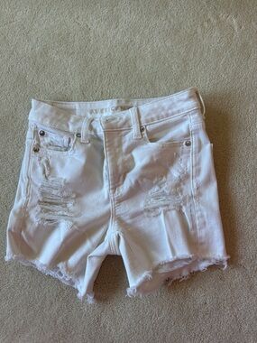 American Eagle Outfitters White Distressed Frayed Hem Denim Shorts